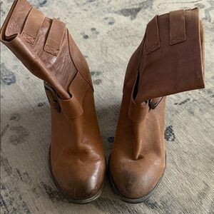Lucky Brand Tan Leather Ankle Booties